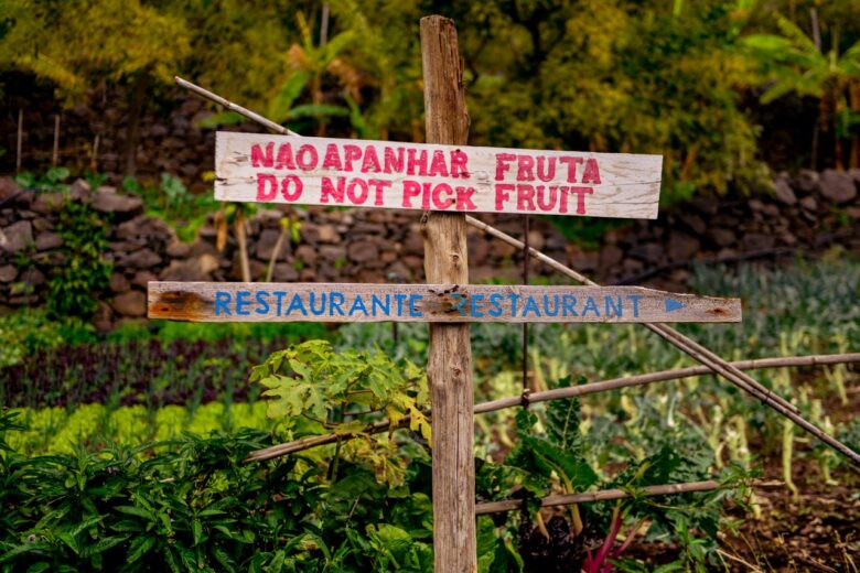Do not pick fruit-skylt
