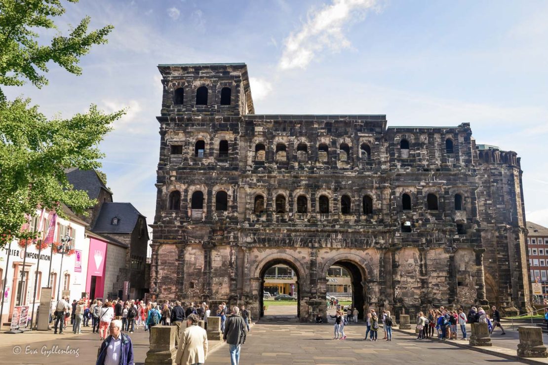 Den romerska porten Porta Nigra i Trier