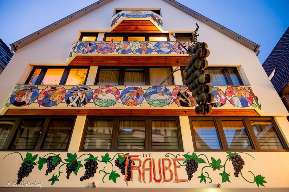 Fasaden till restaurang Die Traube i Bad Urach
