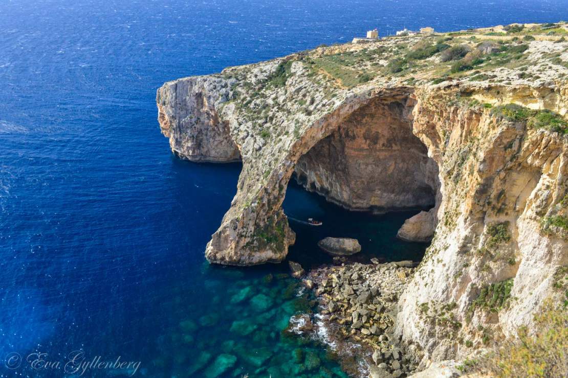 Blå grottan är en av alla sevärdheter på Malta