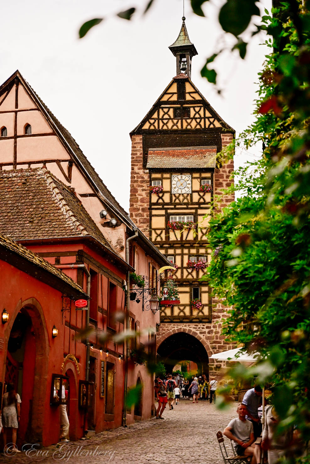 Det vackra tornet i Riquewihr